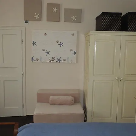 Blue Beach House בית נופש רבפולופ